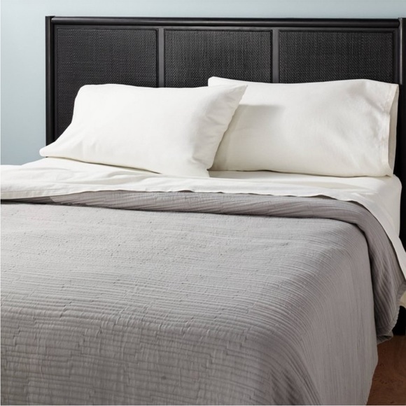 Hearth & Hand Bedding Hearth Hand Magnolia Fullqueen Solid Texture